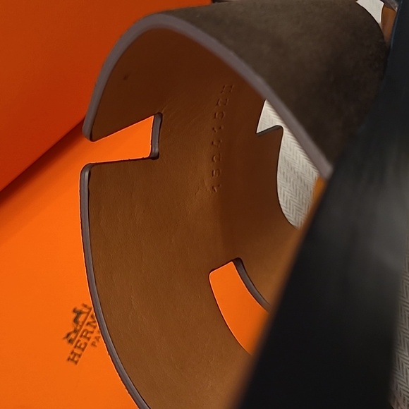 Hermès Izmir Sandal - Picture 15 of 16